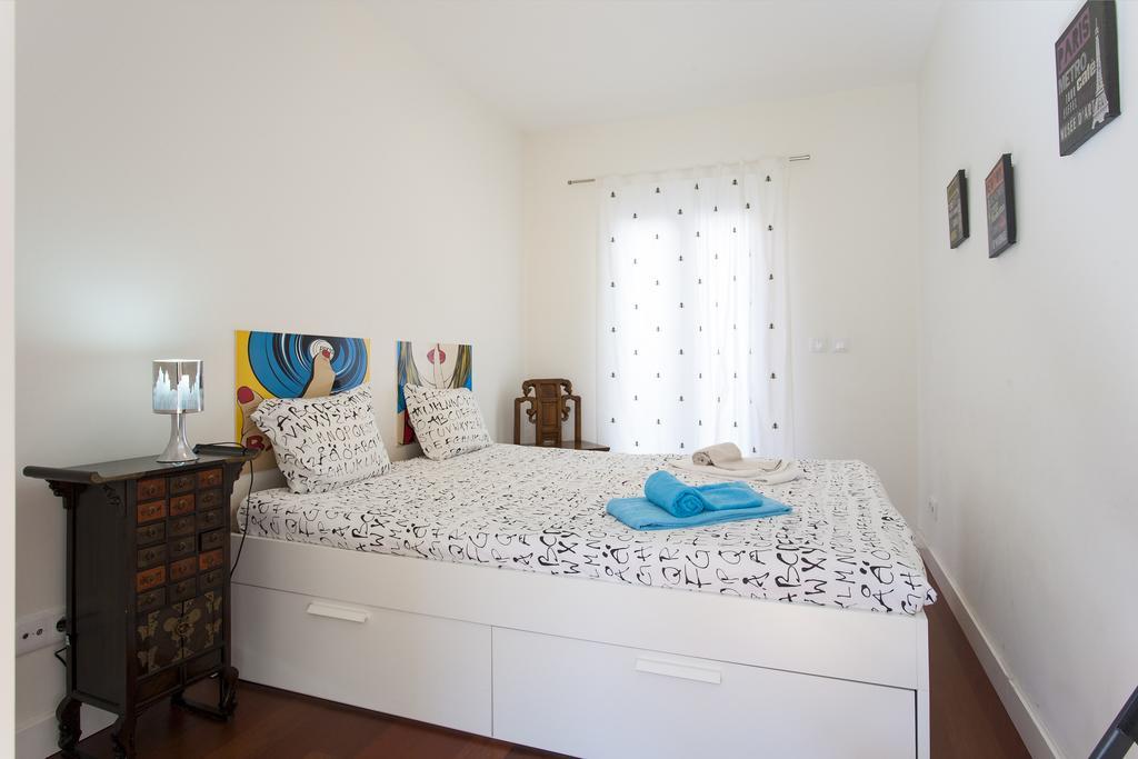 Joivy Joyful 2Br Apt With Terrace Nearby Sao Bento Palace Lisbon Exterior photo