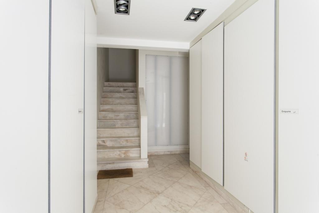 Joivy Joyful 2Br Apt With Terrace Nearby Sao Bento Palace Lisbon Room photo