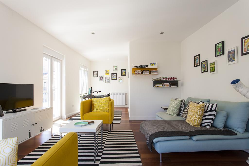 Joivy Joyful 2Br Apt With Terrace Nearby Sao Bento Palace Lisbon Exterior photo